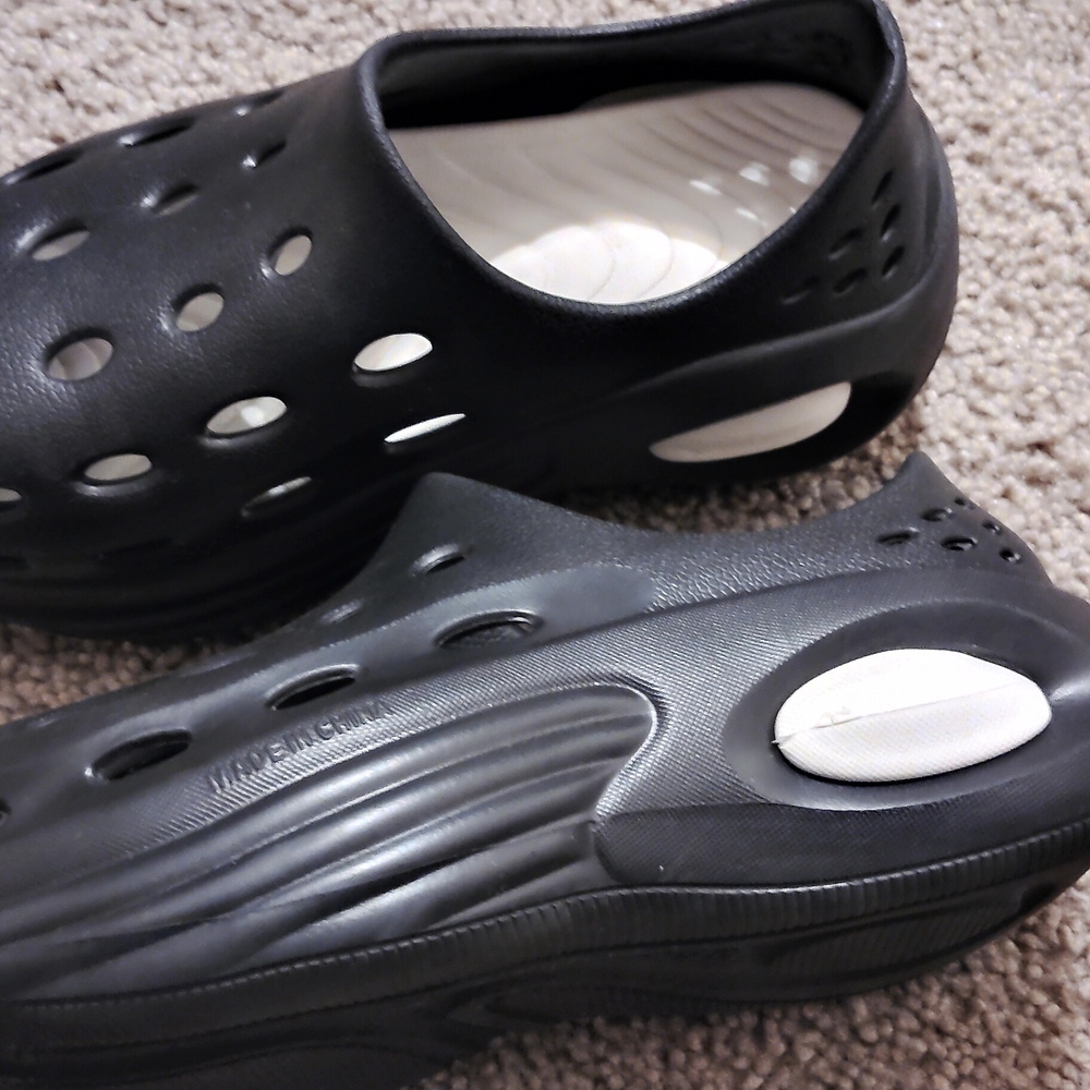 Black Slip-On Clogs with White Accents